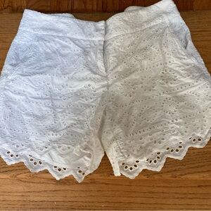 Vineyard Vines White Eyelet Shorts Size 4
